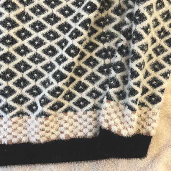 Cyrus Dover Crewneck Sweater Black White Geometric Size S - Picture 3 of 6